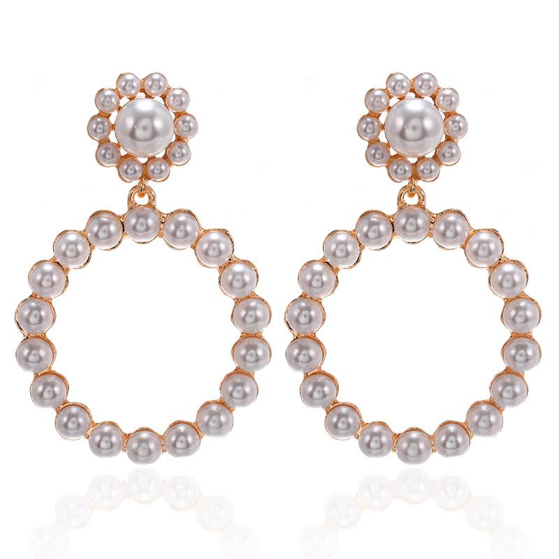Circle Pearl Earrings