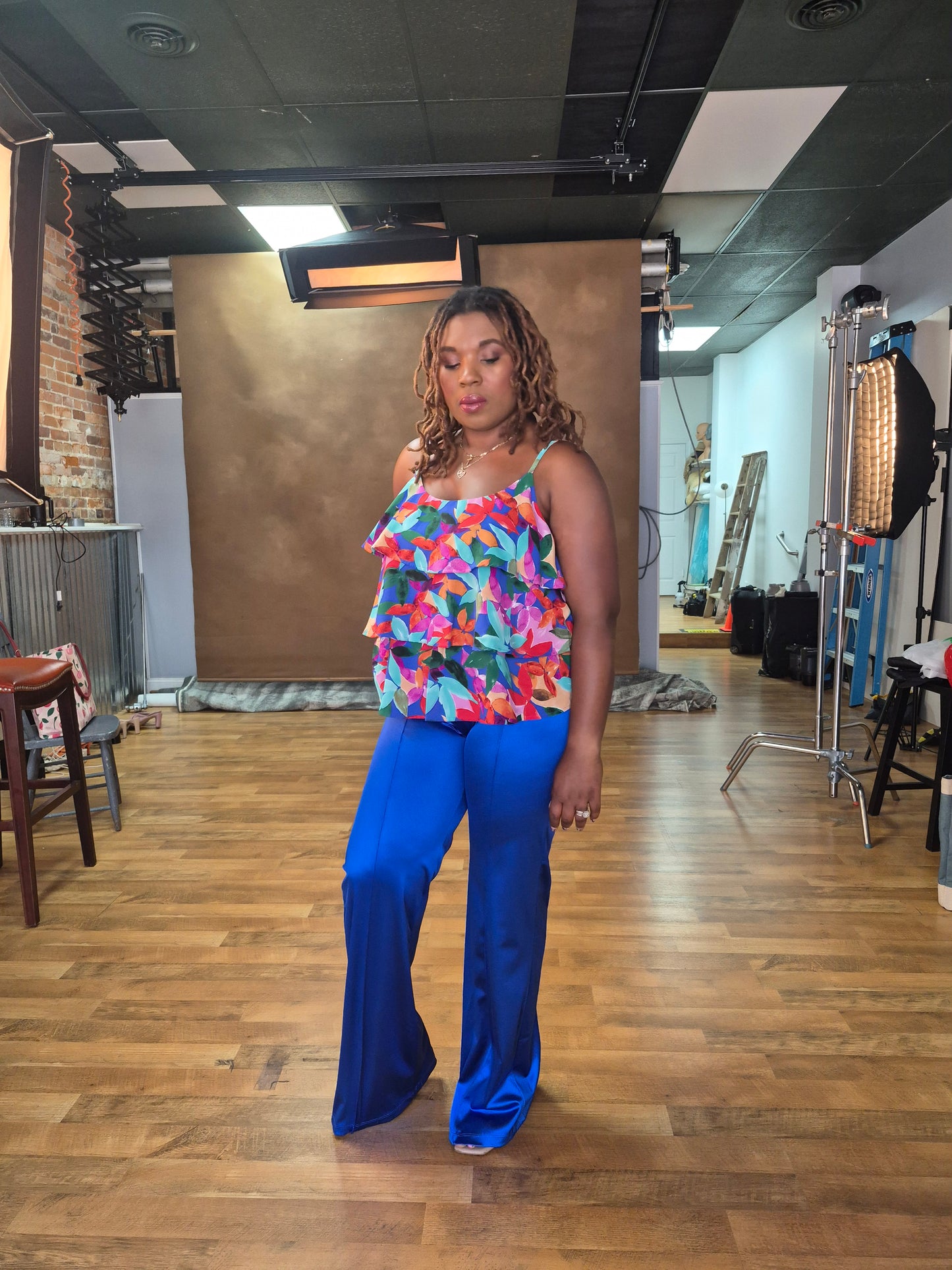 Blue_Floral_Print_Tired_Tank_Top_studio